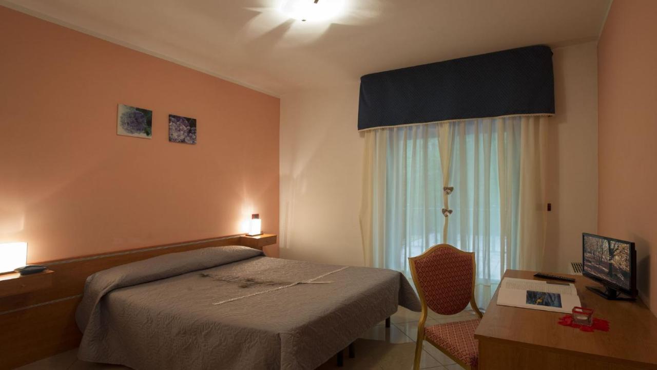 Royal Hotel Montevergine Ospedaletto D'Alpinolo Exterior photo