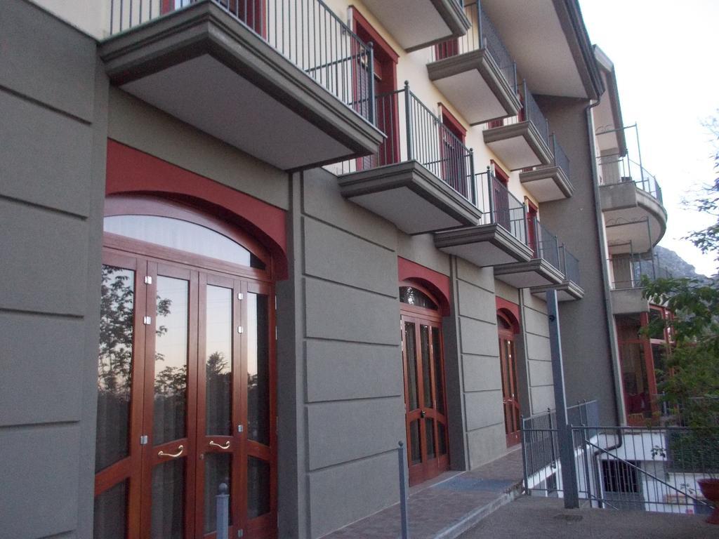 Royal Hotel Montevergine Ospedaletto D'Alpinolo Exterior photo
